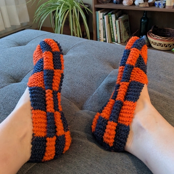 Handmade Knitted Acrylic Yarn Slippers Pantouffles Navy Blue Orange - Picture 3 of 5